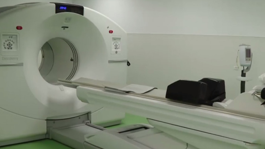 Situatie Revoltatoare la Institutul Oncologic Bucuresti: Bolnavii de Cancer Nu au Acces la Aparatura Ultraperformanta de Ultima Generatie de Peste un An