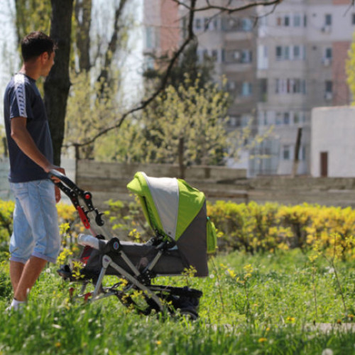Dezvăluiri grave: Zeci de familii din Olt au încasat ilegal alocații de stat pentru copii din străinătate
