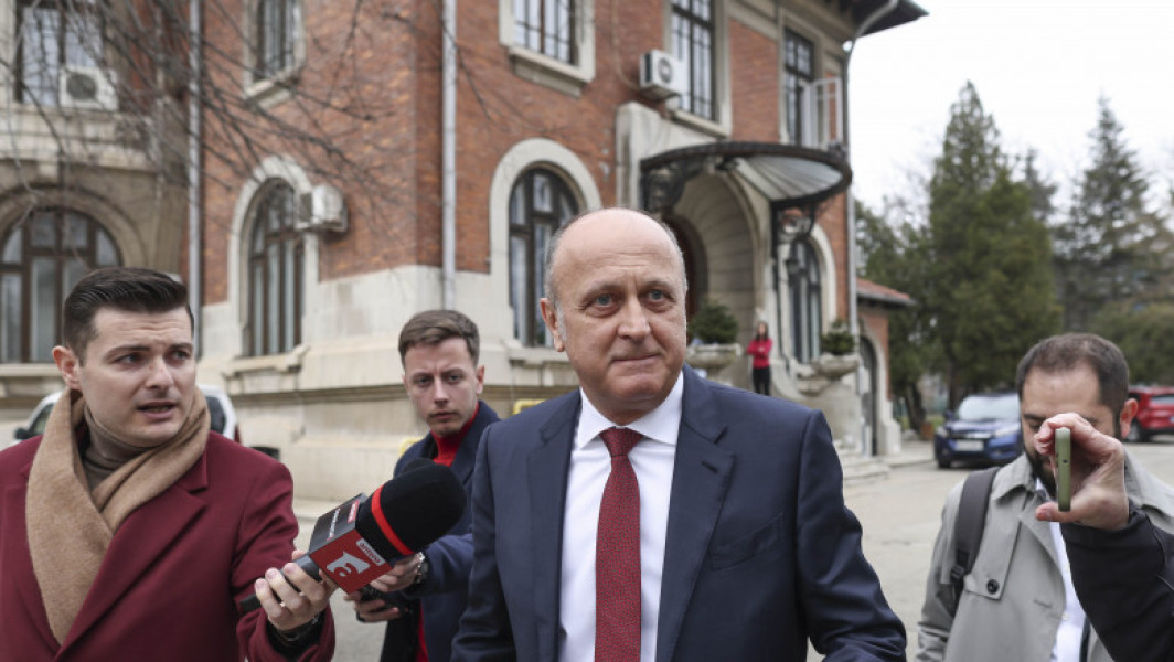 Milionarul Dan Şucu s-a întâlnit cu liderii PNL pentru a discuta despre problemele economice