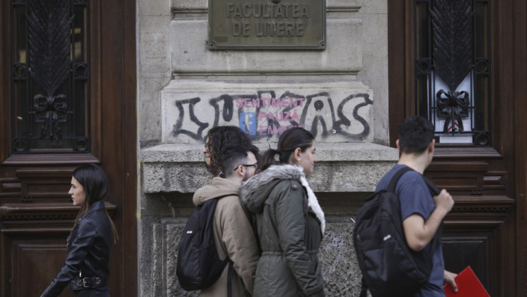 Universitățile nu mai pot mări taxele de școlarizare în timpul anului de studiu: adoptarea proiectului legislativ în Senat.