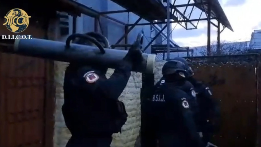 Prinderea cămătarilor teroriști de către polițiști și procurori în București, Ilfov și Prahova: 19 percheziții în dosarul de camătă și șantaj organizat
