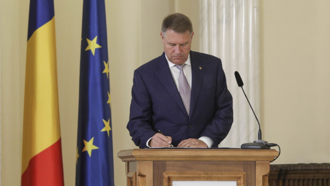 Klaus Iohannis a promulgat Legea pentru completarea legii privind traficul de droguri