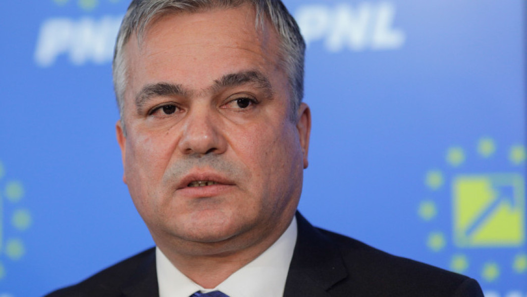 Ministrul Dezvoltării, Adrian Veştea, anunță candidatura pentru președinția CJ Brașov, sub PNL [NEWS]