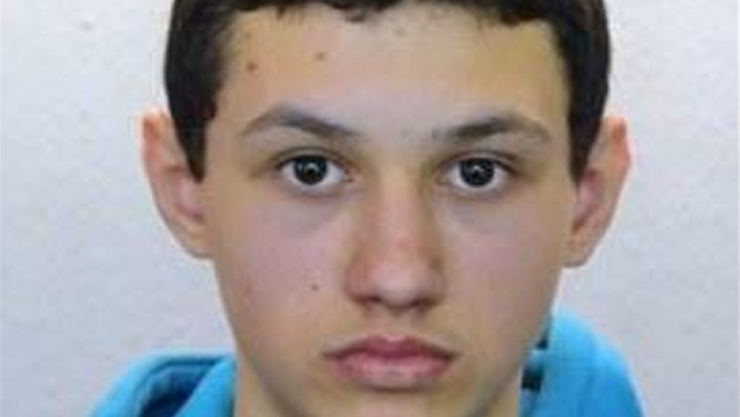 Adolescent de 15 ani din Iași, dat dispărut de la locul de muncă al tatălui. Poliția caută ajutor în depistarea sa.