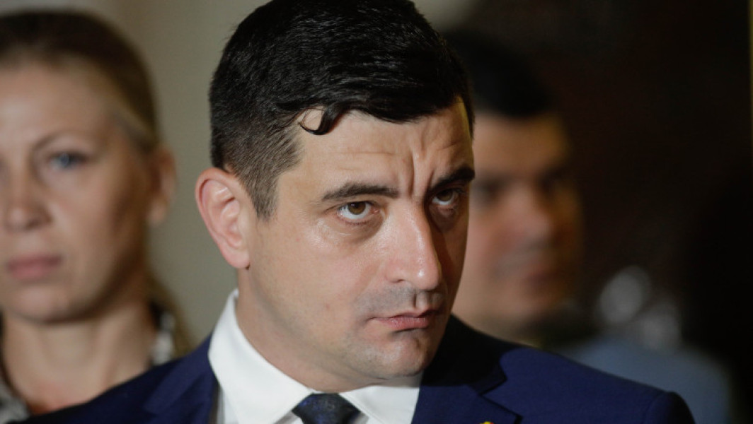 Simion amenință cu acțiuni de protest dacă nu se revină la alegeri locale în două tururi, potrivit AUR