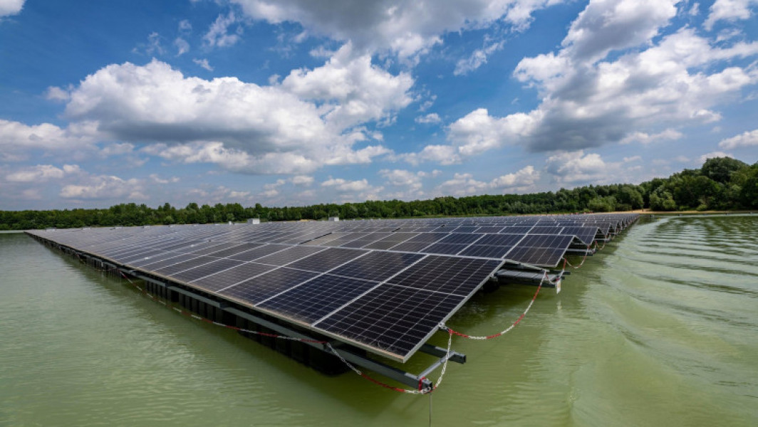 Turcia inaugurează prima centrală solară plutitoare pentru irigarea a șapte sate din provincia Elazığ din Anatolia de Est
