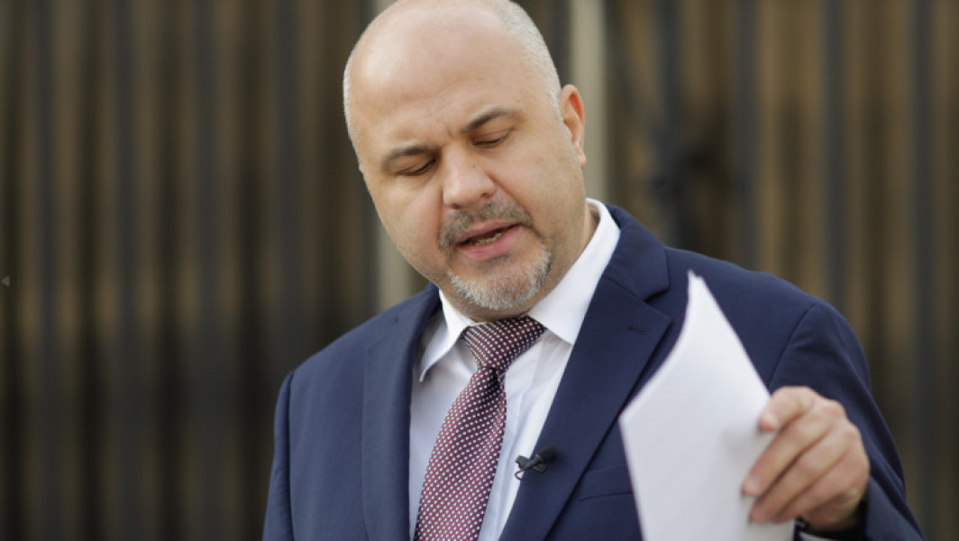Deputatul USR Emanuel Ungureanu a depus o plângere penală la DNA şi Parchetul European împotriva ministrului Rafila