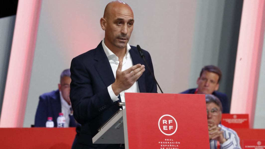 Luis Rubiales, fostul preşedinte al RFEF, a fost arestat pentru acuzații de corupție - Ancheta continuă după ce înregistrări ale unor convorbiri intime au fost făcute publice.