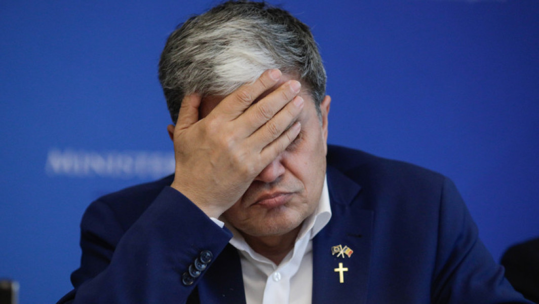 Ministrul Finanțelor nemulțumit de prețurile ridicate din piață. A plătit 500 de lei pentru cumpărături, verdețuri, carne și lactate. Românii cu salarii mici reclamă creșterea prețurilor. Rata inflației a fost de peste 7% în România în februarie.