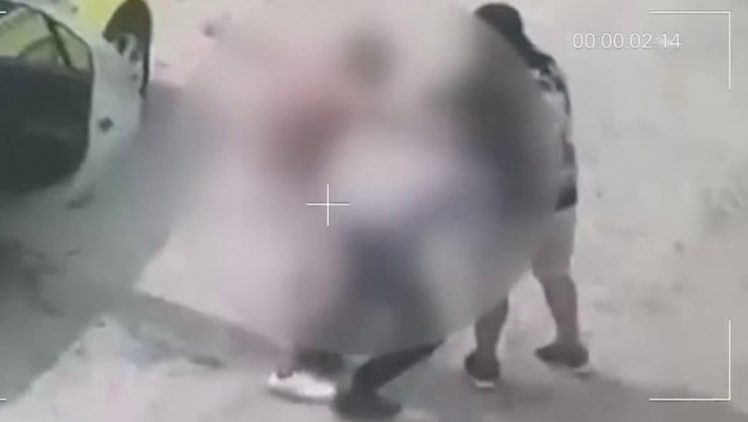 Adolescent sechestrat și bătut brutal în Ilfov. Înregistrările video de pe camerele de supraveghere au dus la capturarea agresorilor.