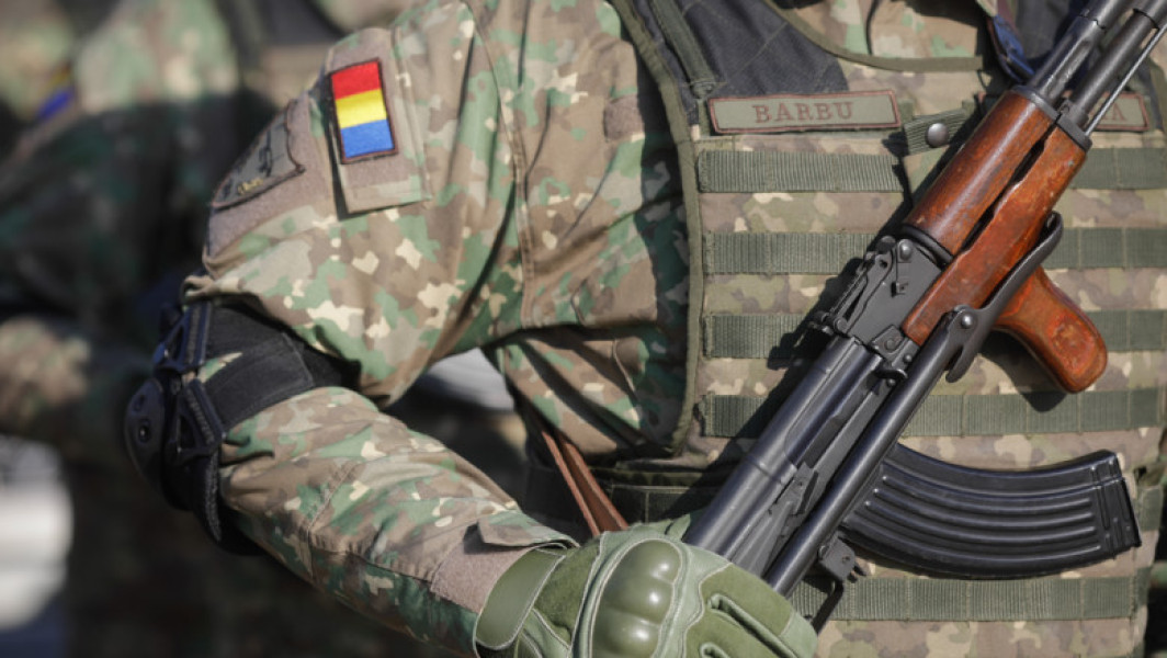 Premierul Marcel Ciolacu respinge reintroducerea stagiului militar obligatoriu: "Cred că acele vremuri s-au dus" (Prima TV)