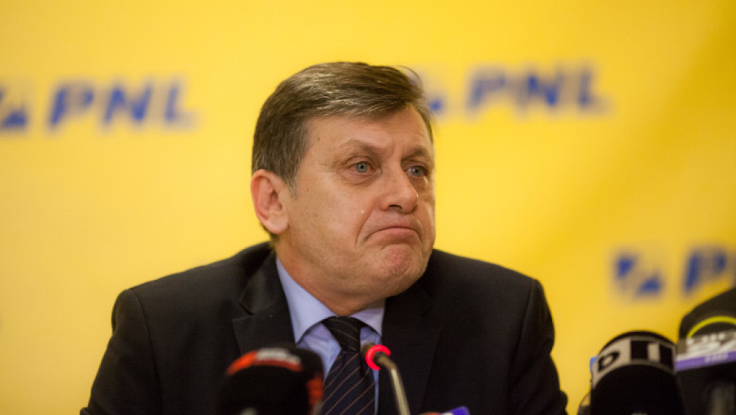Crin Antonescu nu va candida la prezidențiale și se retrage din politică