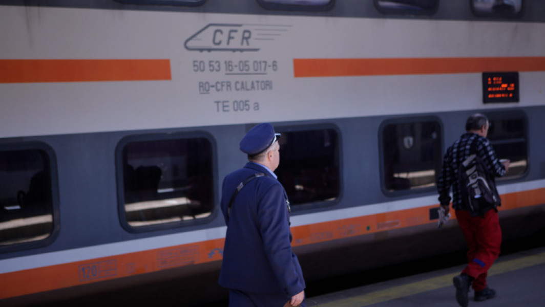CFR suplimentează numărul trenurilor în minivacanța de 1 Mai și Paște
