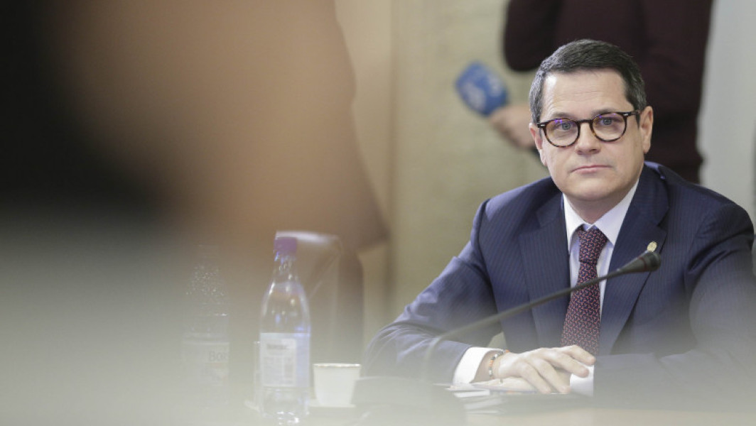 Hellvig: Nu cumva valorile clasei de mijloc sunt instinctul natural al celor care muncesc? O discuție care din păcate nu are loc