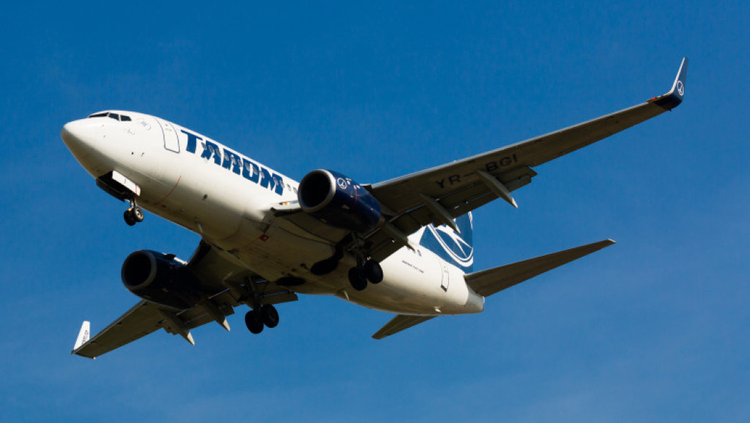Tarom oferă bilete gratuite de avion pentru copii de Ziua Internațională a Copilului, alături de ziua Porților Deschise