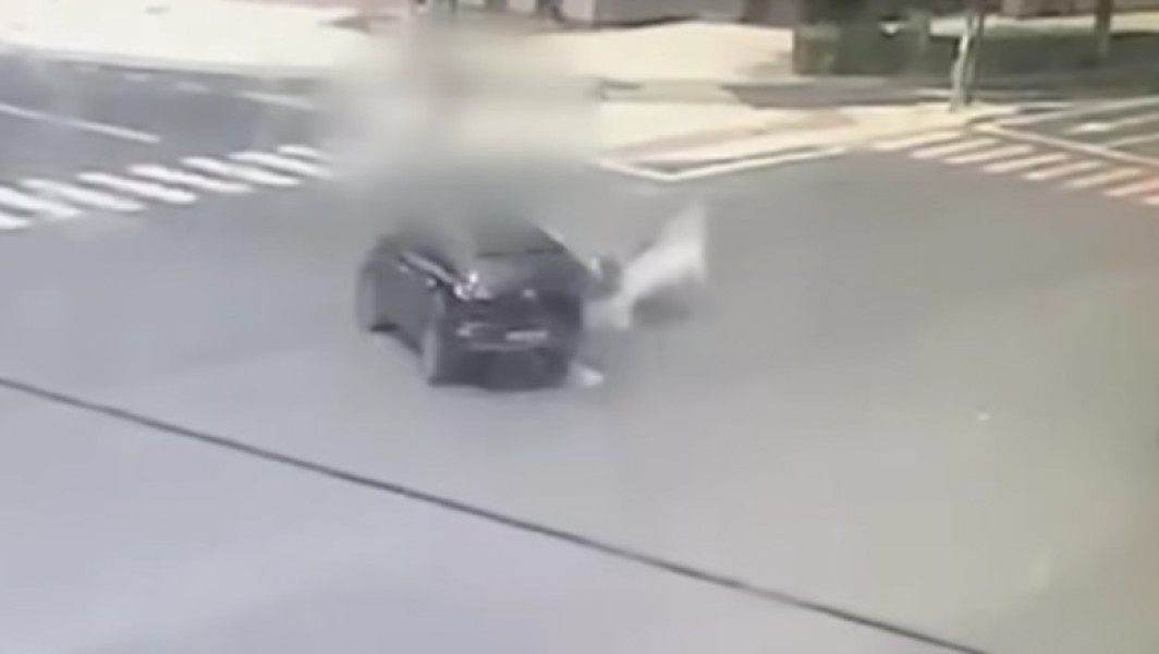 ACCIDENT RUTIER FATAL LA DEVa: Tânăr de 24 de ani își pierde viața după o coliziune tragică cu un autoturism într-o intersecție