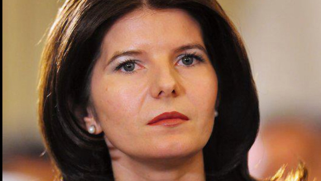 Cazierul fostului ministru Monica Iacob Ridzi este curat. Condamnarea de cinci ani i-a fost ștearsă prin decizia Instanței Supreme