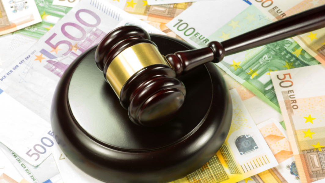 Politiste din Sectorul 1 eliberate din arest preventiv, acuzate de luare de mită