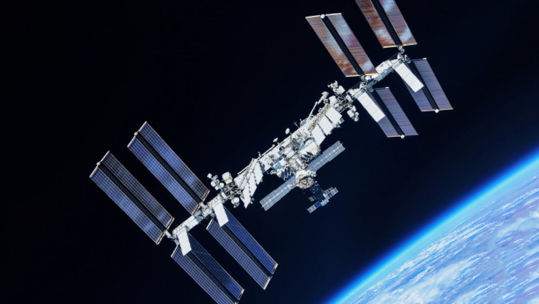 O familie din Florida dă în judecată NASA după ce casa le-a fost lovită de resturi spațiale