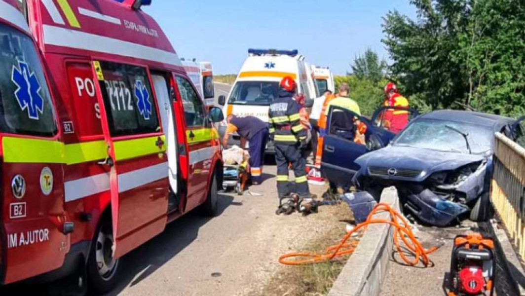 Accident grav în Teleorman: trei persoane au decedat și un adolescent este în stare gravă