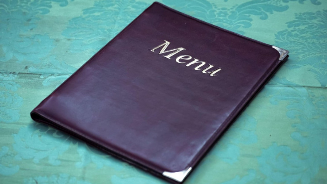 Aproape 200 de magazine și restaurante de pe litoral, verificate de inspectorii sanitari