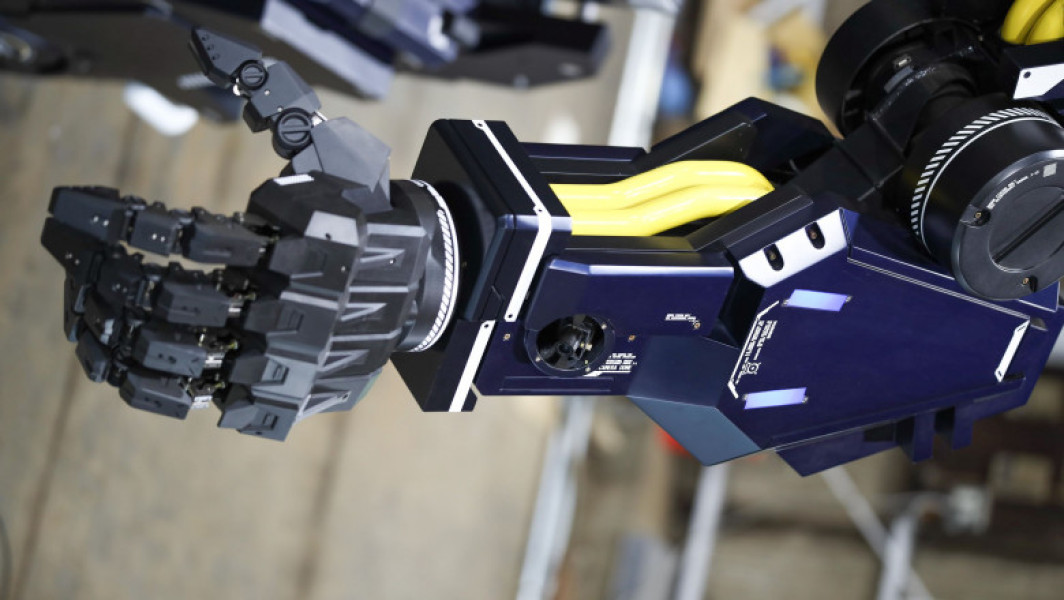 Companie feroviară japoneză introduce un robot umanoid pentru întreținere